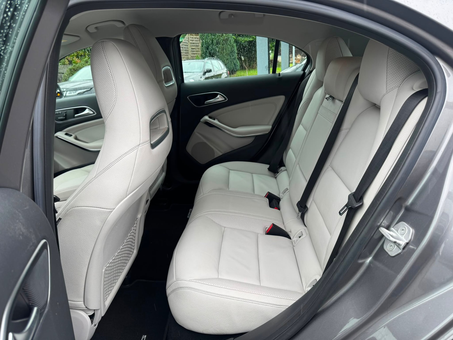 MERCEDES-BENZ A 45 AMG 4Matic Speedshift 7G-DCT-image-15