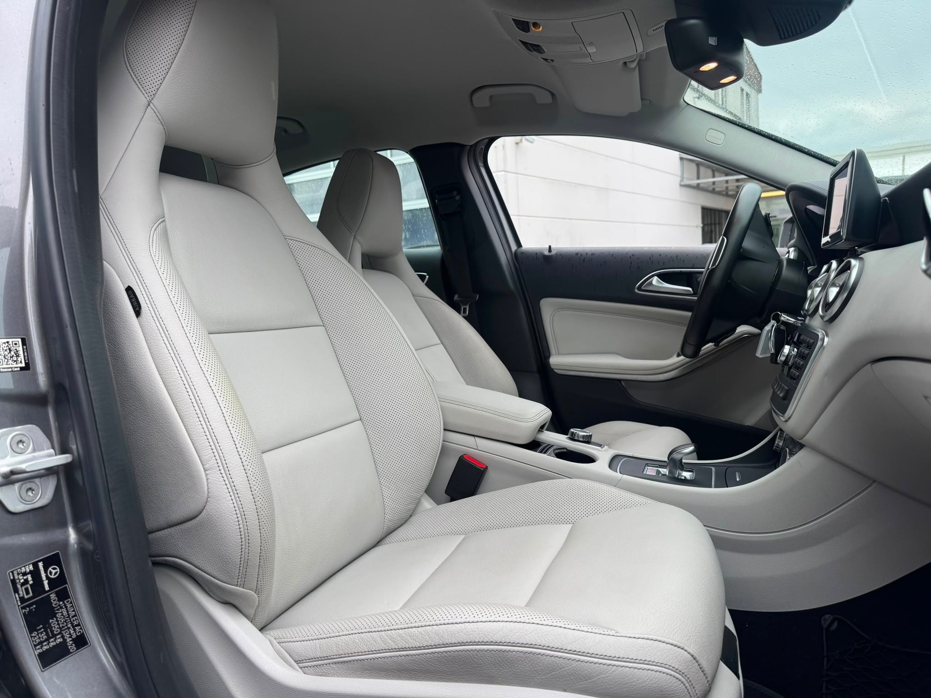 MERCEDES-BENZ A 45 AMG 4Matic Speedshift 7G-DCT-image-14