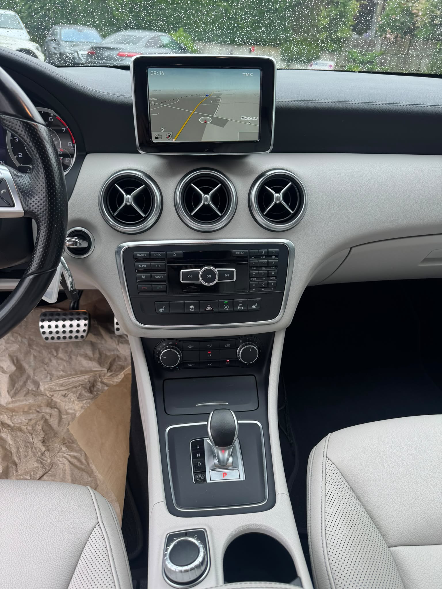 MERCEDES-BENZ A 45 AMG 4Matic Speedshift 7G-DCT-image-12