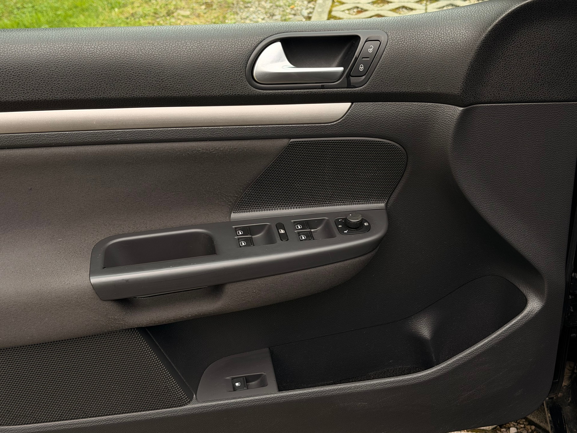 VW Golf 2.0 FSI Sportline 4Motion-image-15