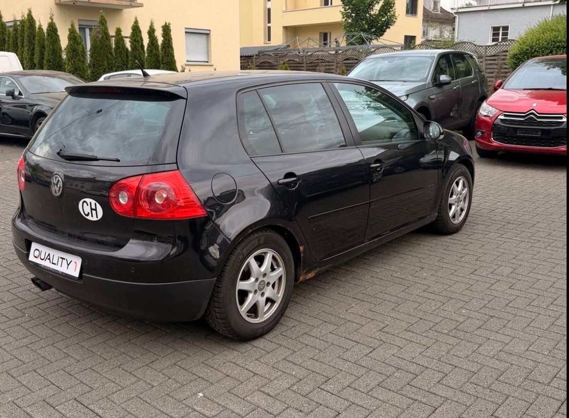 VW Golf 2.0 FSI Sportline 4Motion-image-3