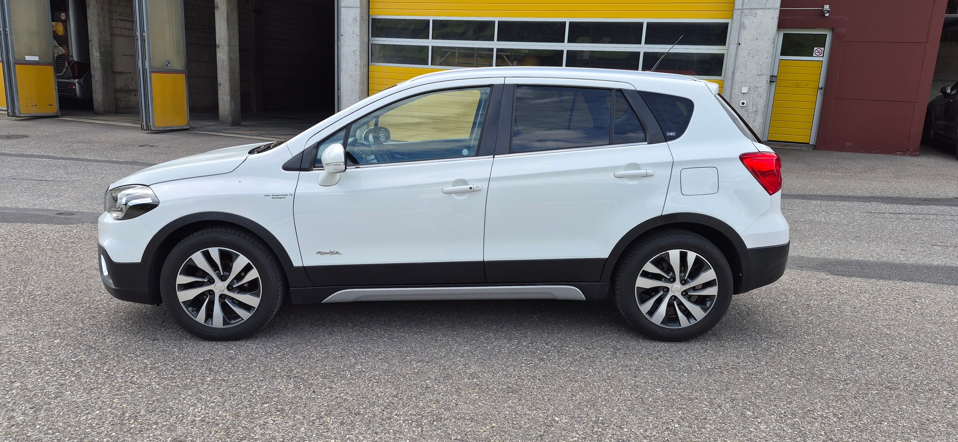 SUZUKI SX4 S-Cross 1.4 16V Compact Top 4WD Automatic-image-6