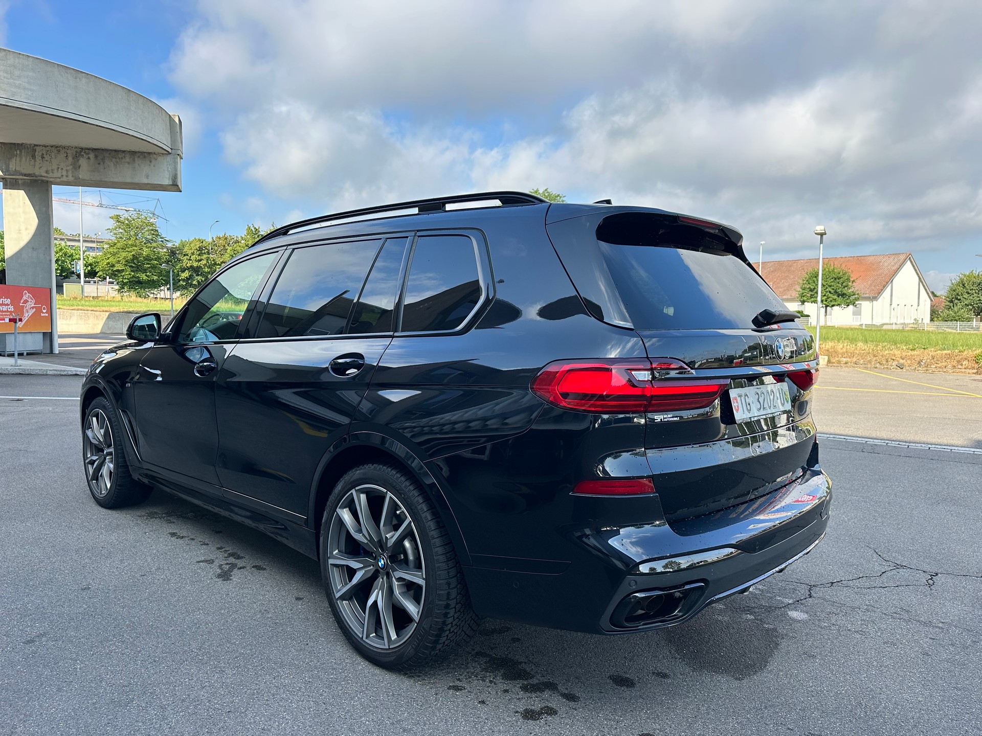 BMW X7 xDrive M50i Steptronic / 7-Pl / AHK / Garantie-image-4