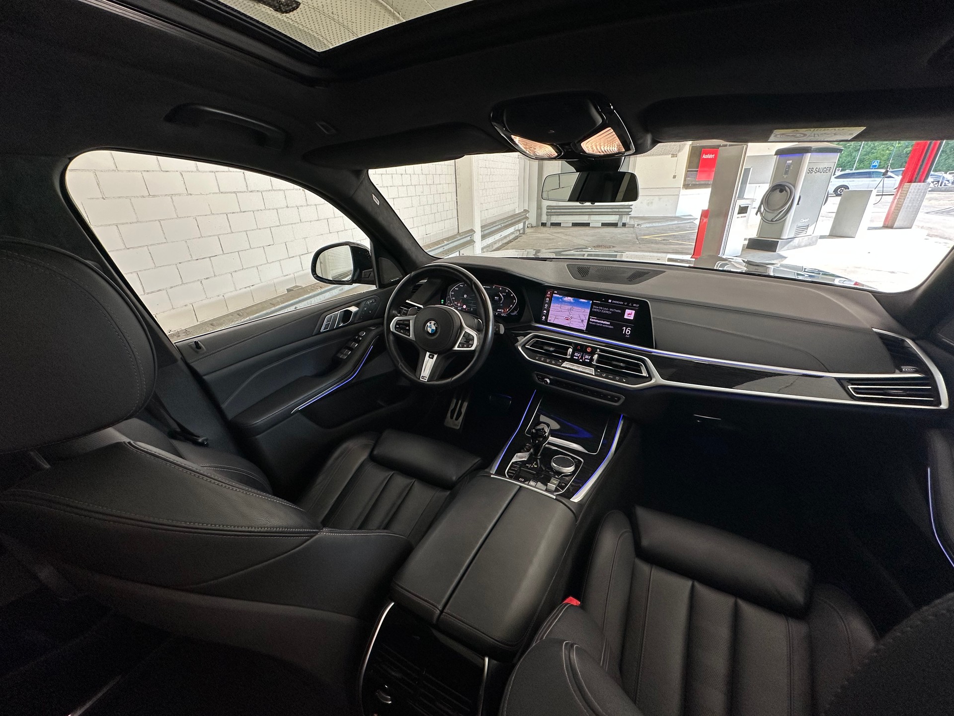 BMW X7 xDrive M50i Steptronic / 7-Pl / AHK / Garantie-image-13