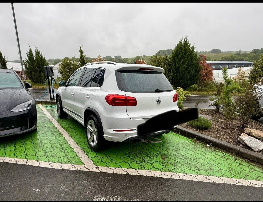 VW Tiguan 2.0 TSI Sport&Style 4Motion DSG-image-1