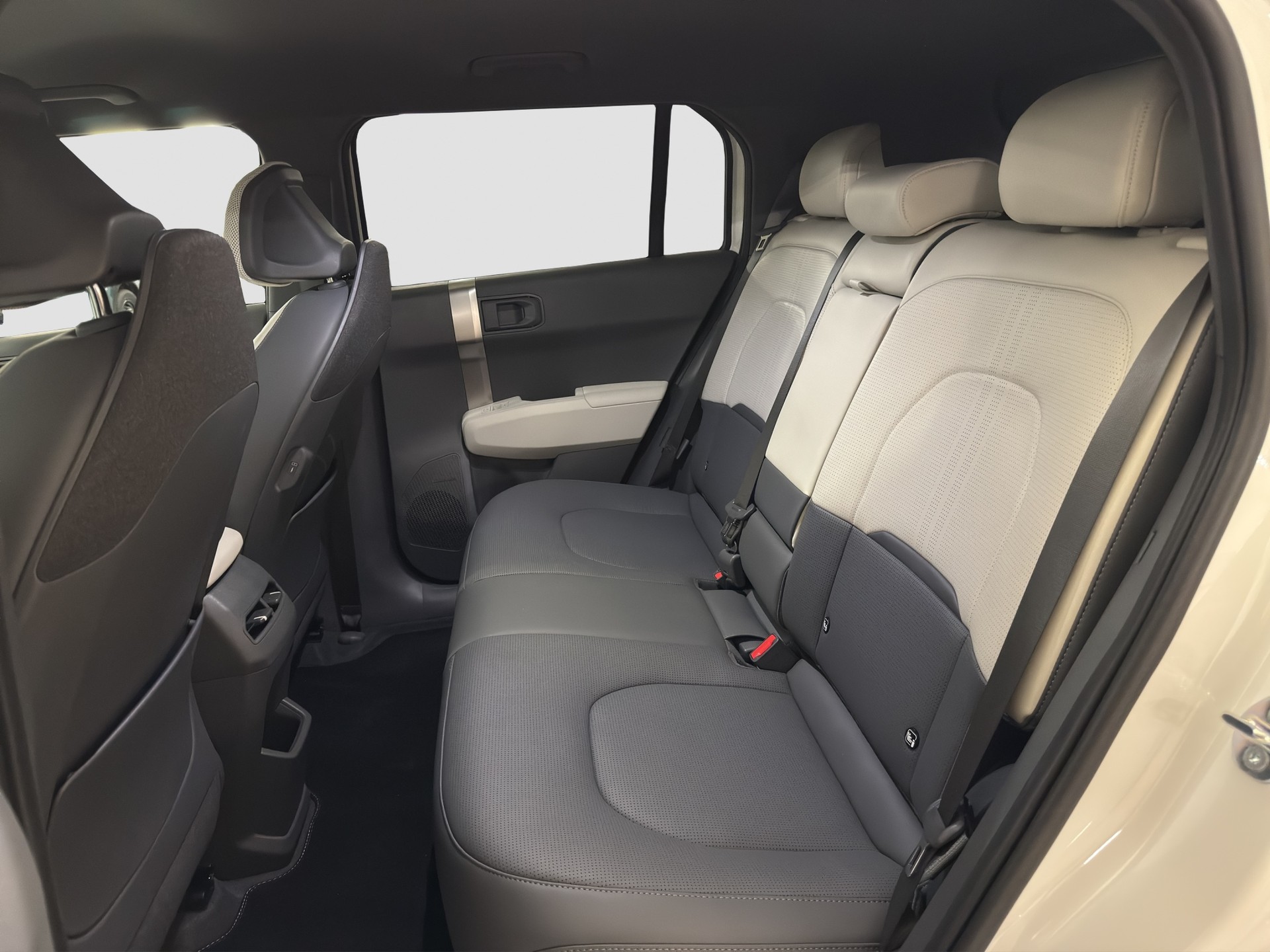 KIA EV3 81 kWh GT-Line-image-10