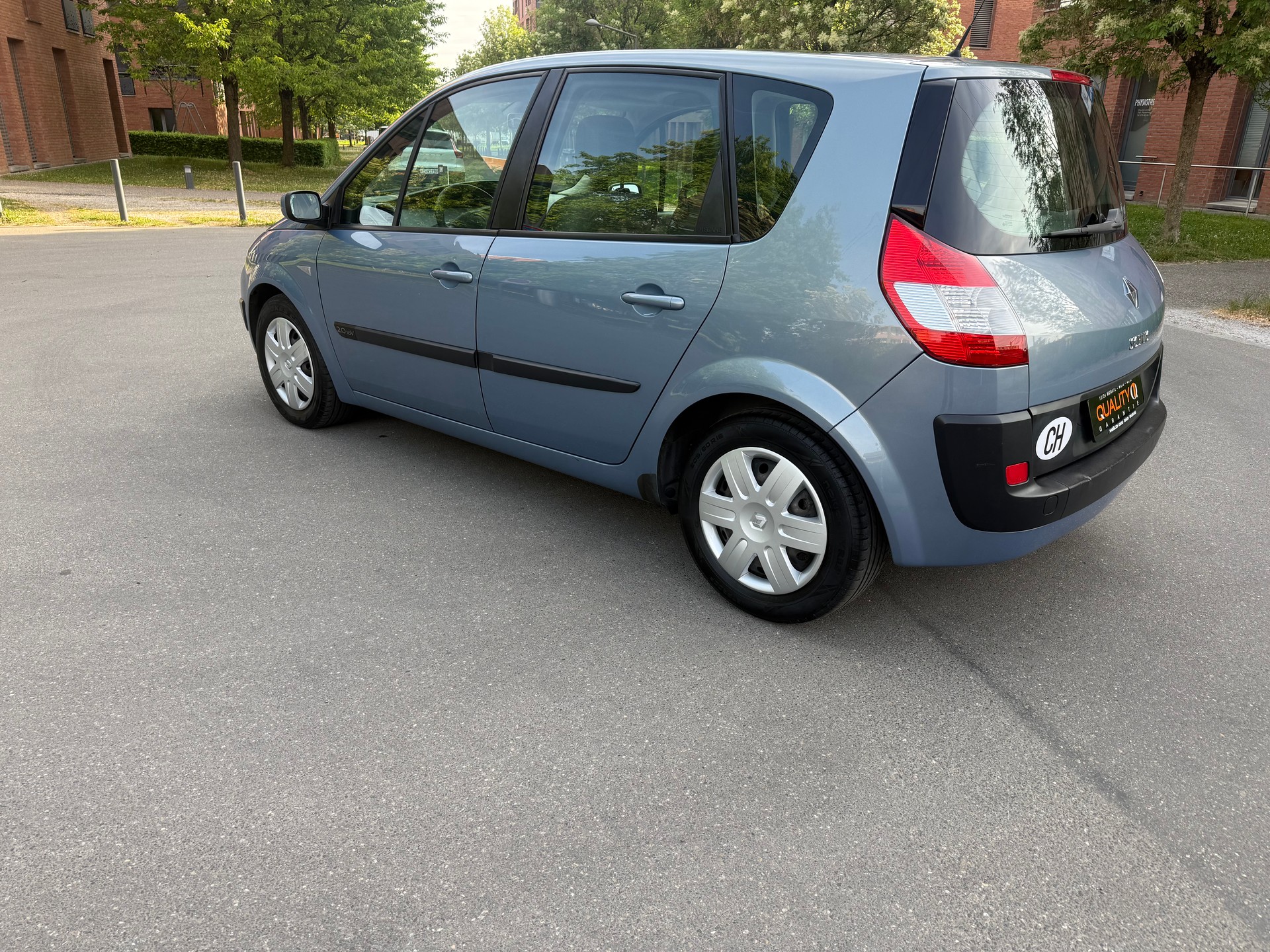 RENAULT Scénic 2.0 16V Fairway-image-11