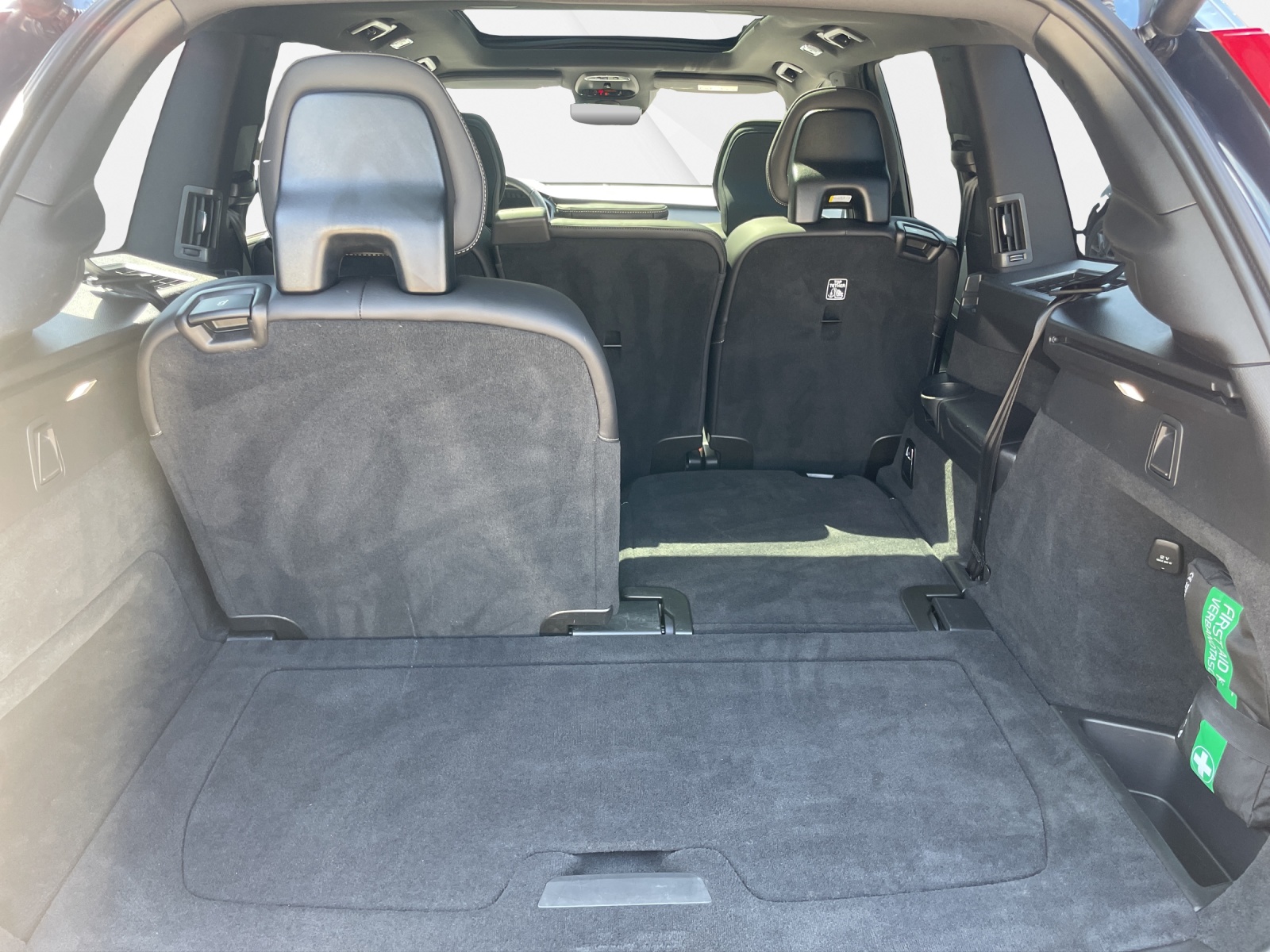 VOLVO XC90 2.0 B5 MH R-Design 7P. AWD-image-14