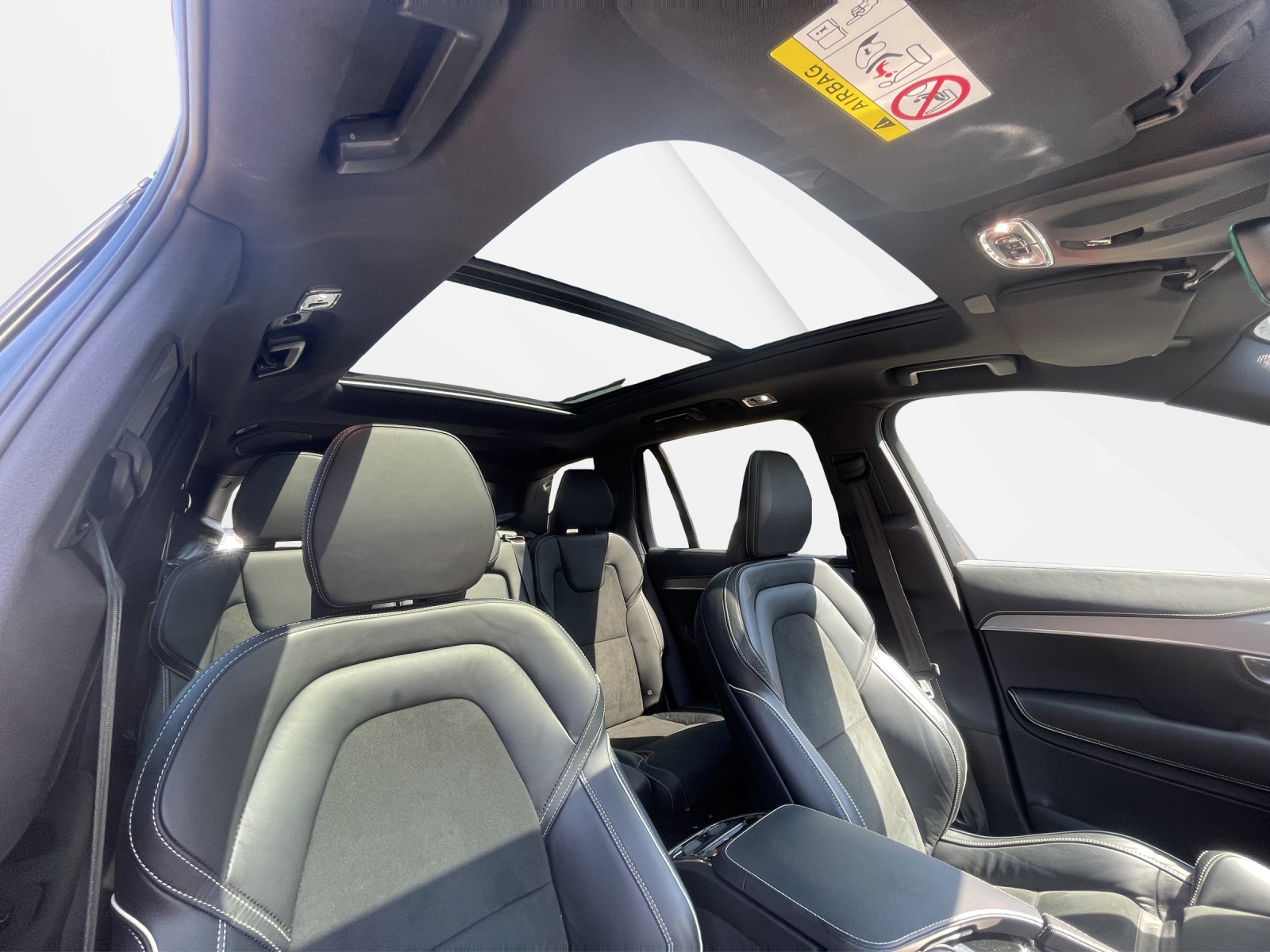 VOLVO XC90 2.0 B5 MH R-Design 7P. AWD-image-18