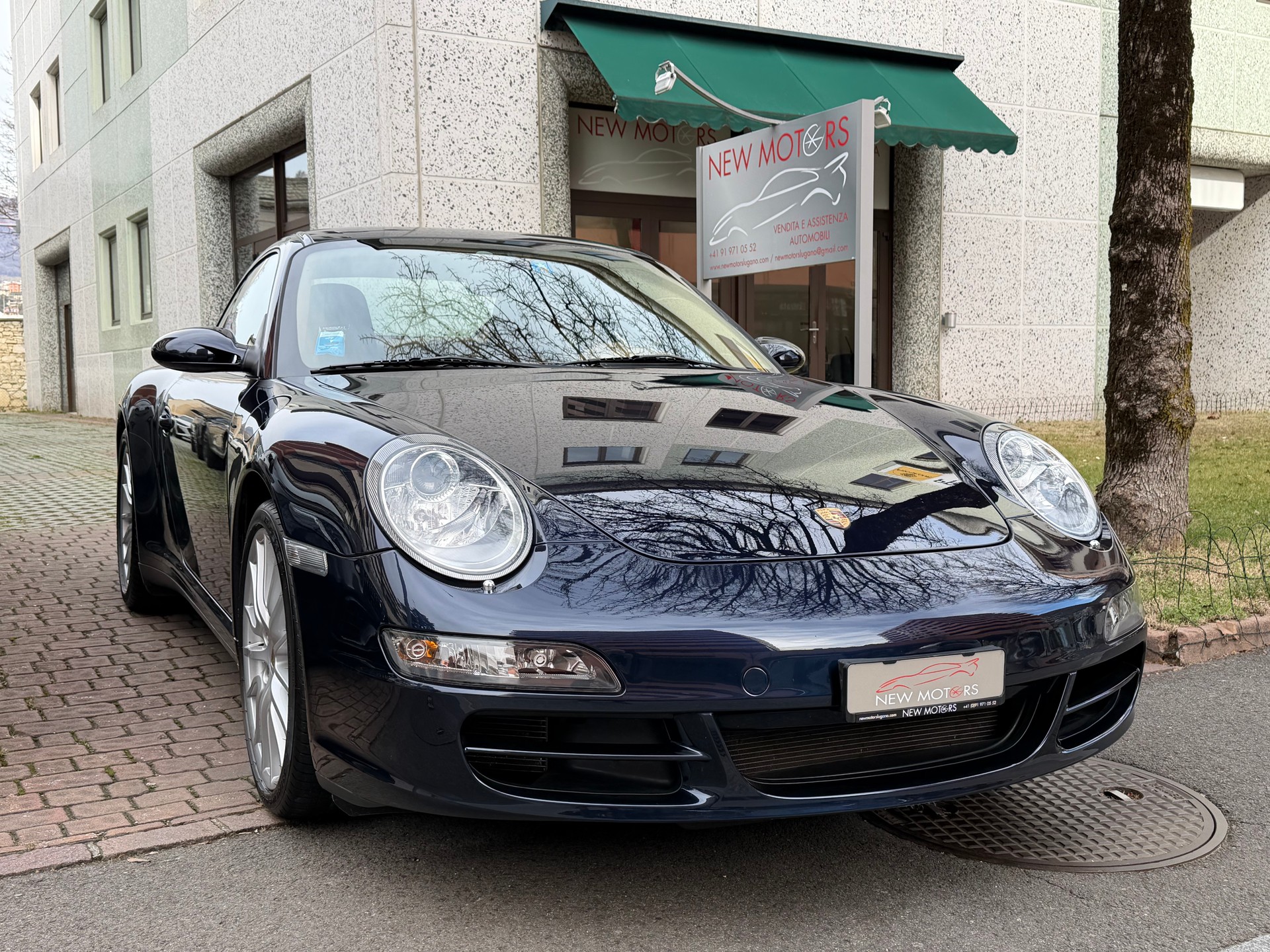 PORSCHE 911 Carrera 4S-image-0
