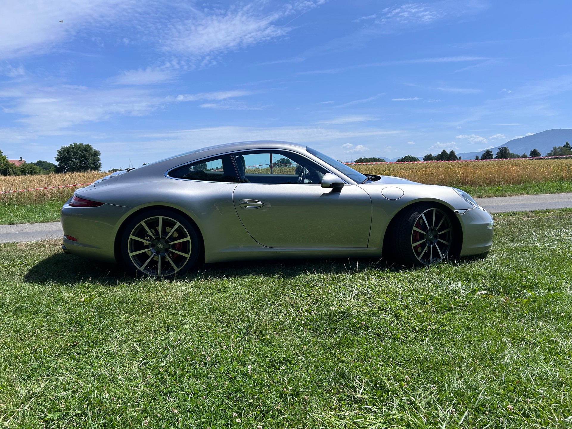 PORSCHE Carrera S-image-2