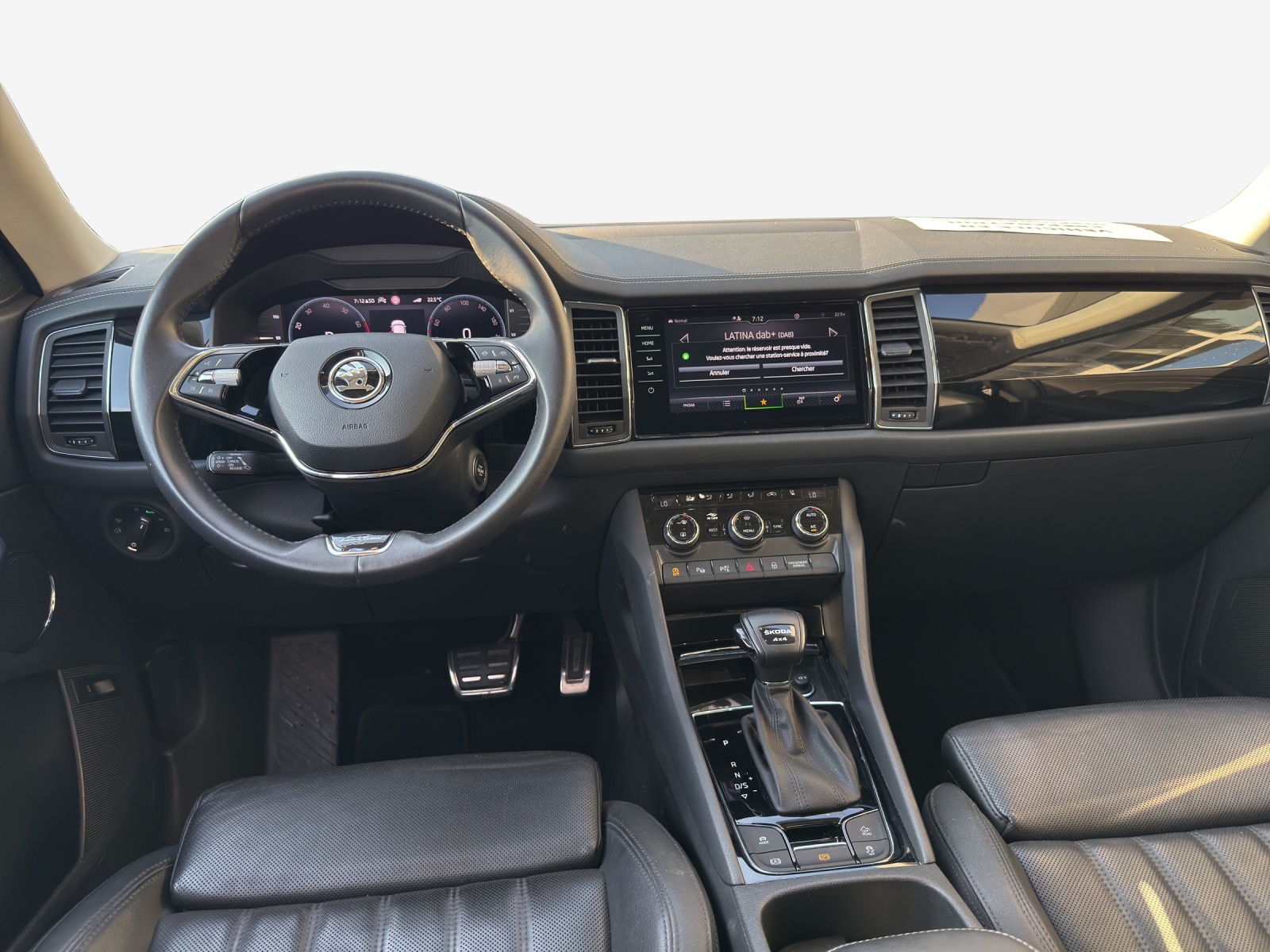 SKODA Kodiaq 2.0 TSI 4x4 L&K-image-8