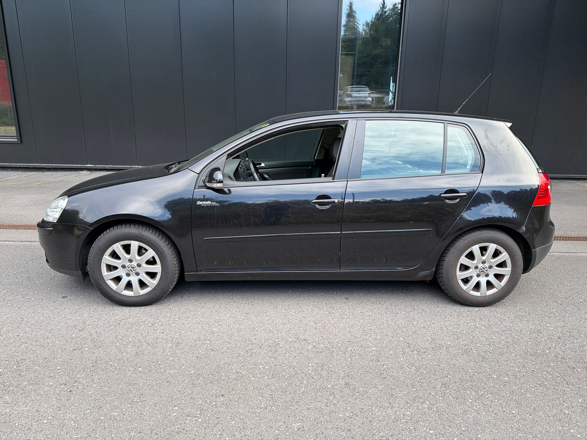 VW Golf 1.9 TDI Leader 4Motion-image-1