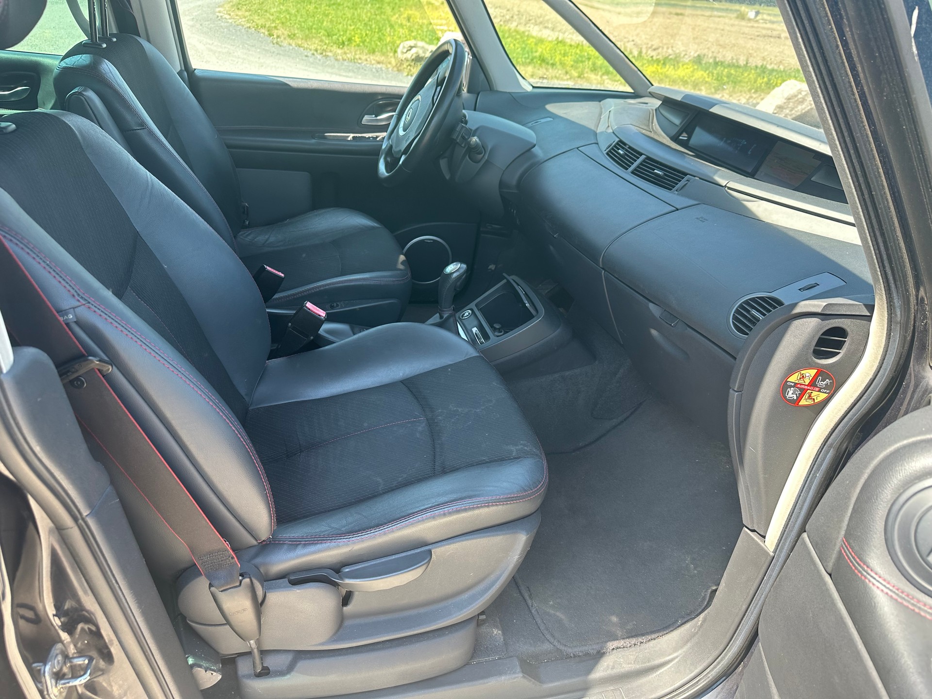 RENAULT Espace 2.0 dCi Dynamique Automatic-image-8