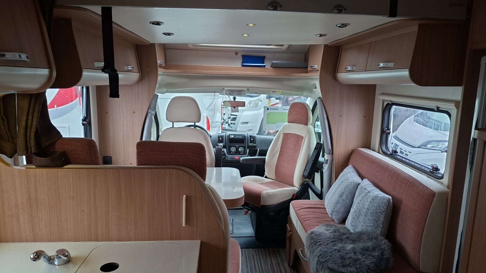 SUN LIVING M 46 SP***Premium-Ausstattung & zum unschlagbaren Preis***Schaltgetriebe 150PS *4 Plätzer *Radio *Doppelbett im Heck *Hubbett*-image-21