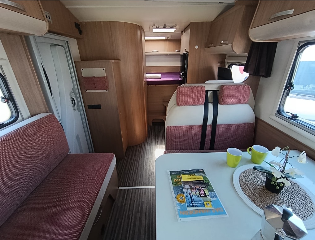 SUN LIVING M 46 SP***Premium-Ausstattung & zum unschlagbaren Preis***Schaltgetriebe 150PS *4 Plätzer *Radio *Doppelbett im Heck *Hubbett*-image-18