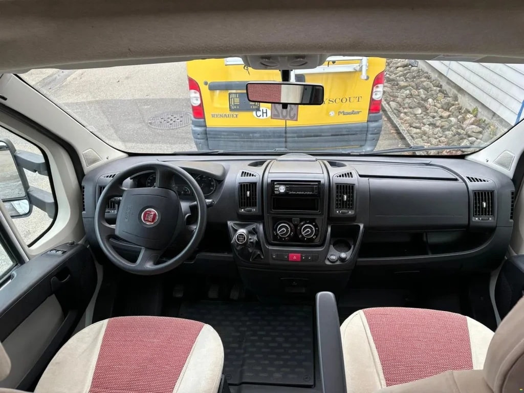 SUN LIVING M 46 SP***Premium-Ausstattung & zum unschlagbaren Preis***Schaltgetriebe 150PS *4 Plätzer *Radio *Doppelbett im Heck *Hubbett*-image-8