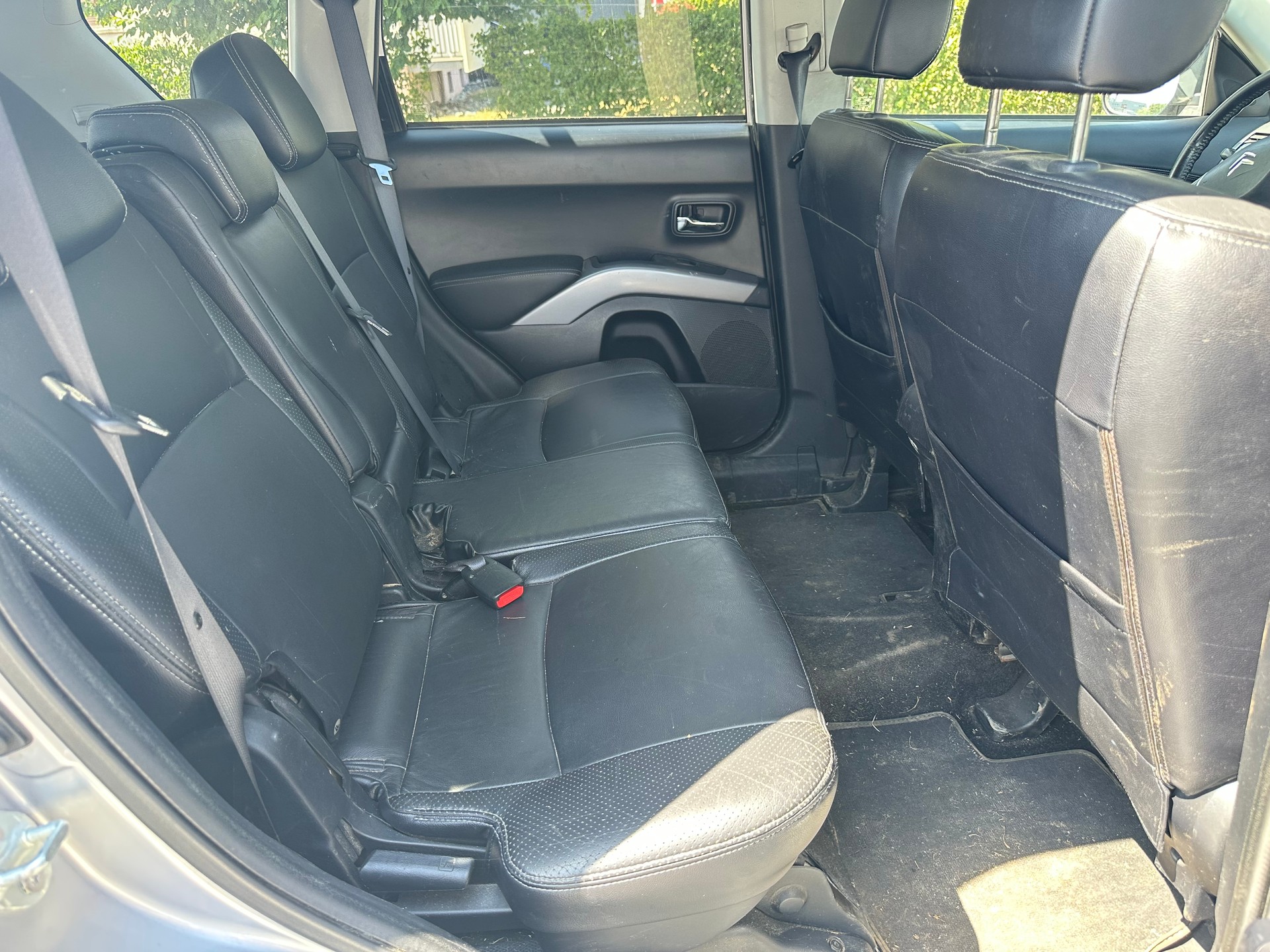 CITROEN C-Crosser 2.2 HDi Exclusive DCS6-image-6