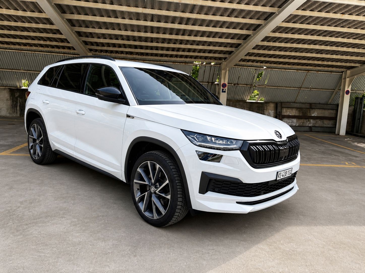 SKODA 2.0 TSI Sportline DSG-image-1