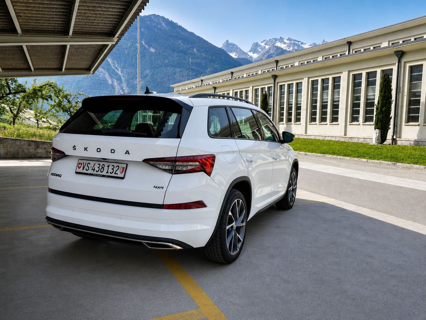 SKODA 2.0 TSI Sportline DSG-image-2