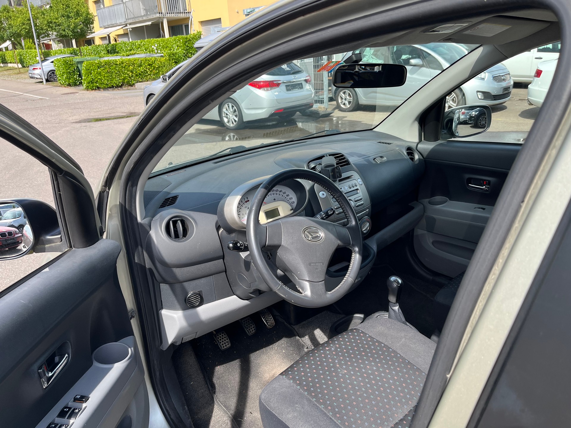 DAIHATSU Sirion 1.3 eco-4WD 4seasons-image-5