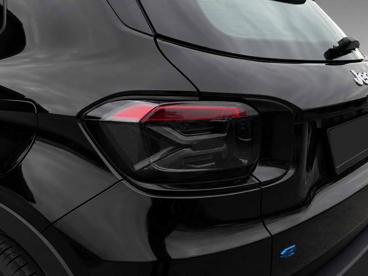 JEEP Avenger 54kWh Altitude Plus-image-5