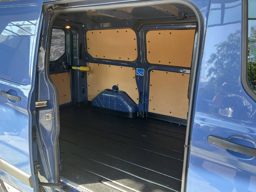FORD Transit Custom Van 270 L1 2.2 TDCi 100 Trend-image-8