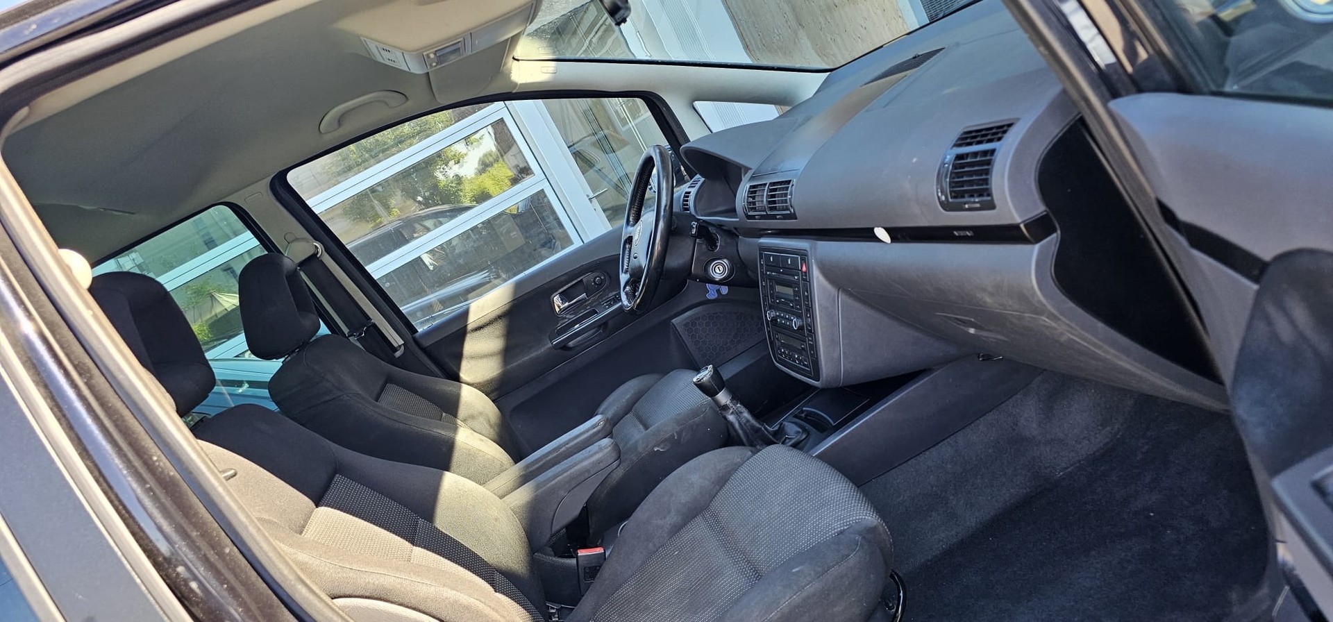 SEAT Alhambra 1.9 TDI Sport 4x4-image-10