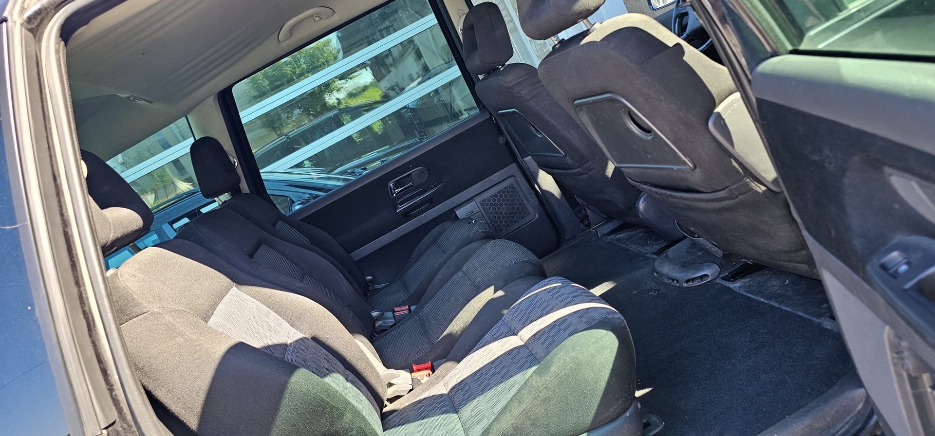 SEAT Alhambra 1.9 TDI Sport 4x4-image-9