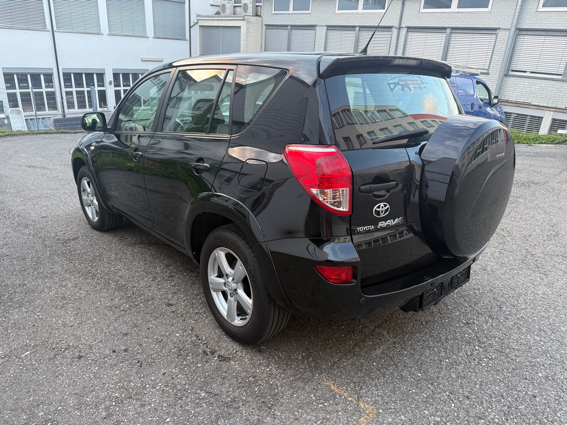TOYOTA RAV-4 2.2D-4 D CleanPower Linea Sol-image-3