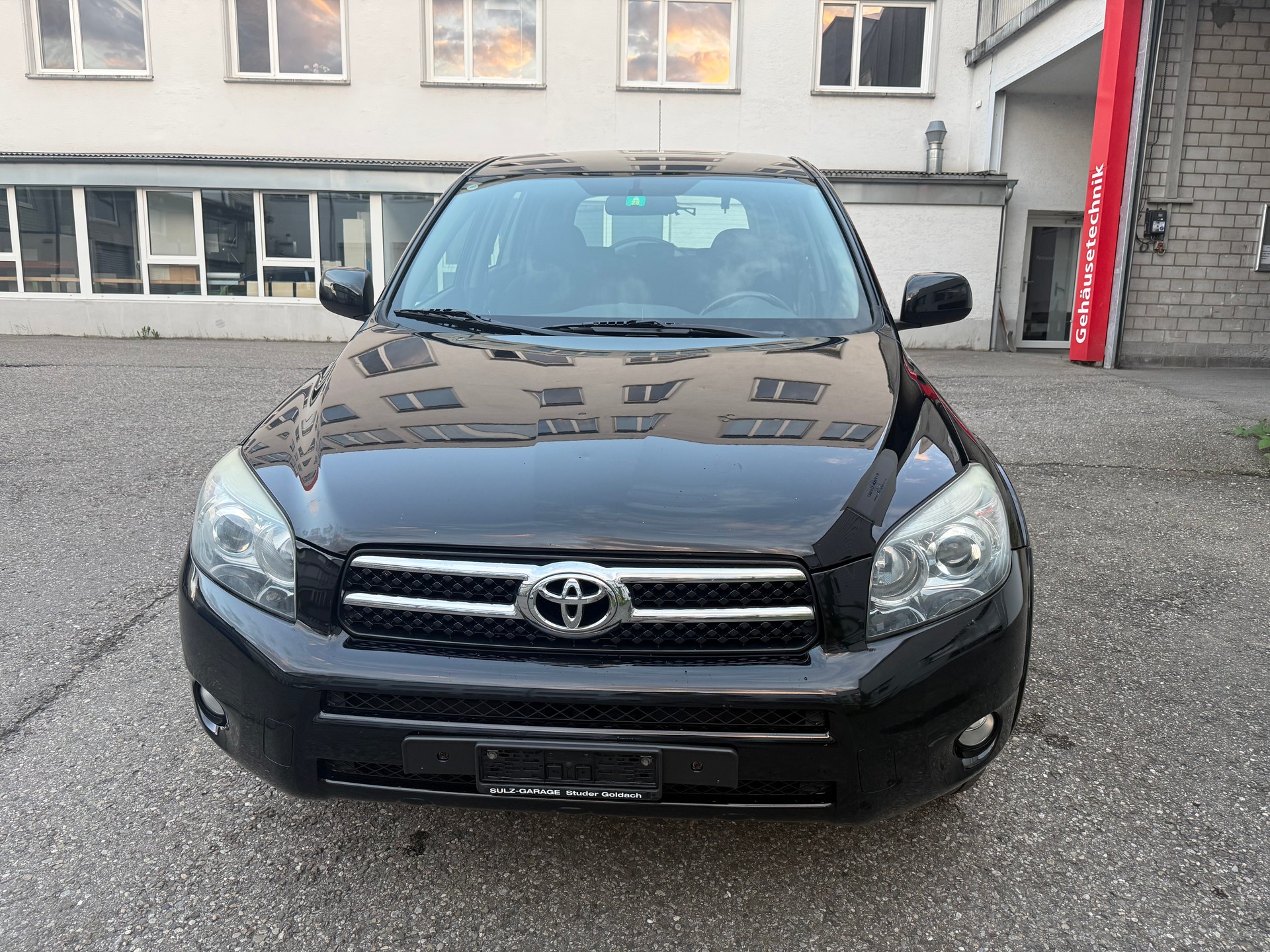 TOYOTA RAV-4 2.2D-4 D CleanPower Linea Sol-image-0