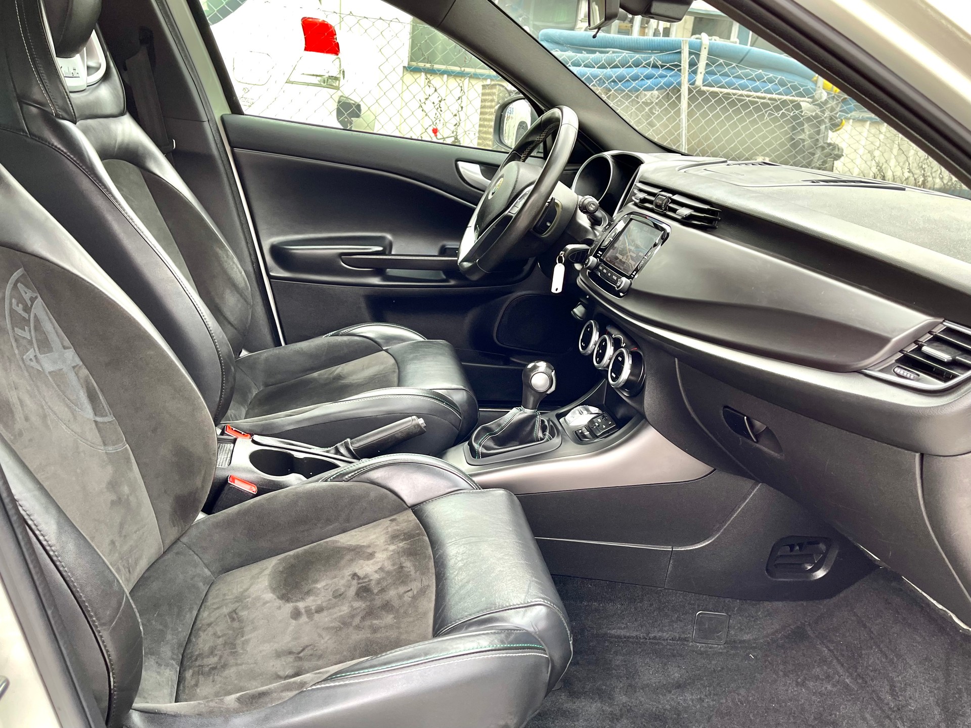 ALFA ROMEO Giulietta 1750 TBi Quadrifoglio Verde TCT-image-22