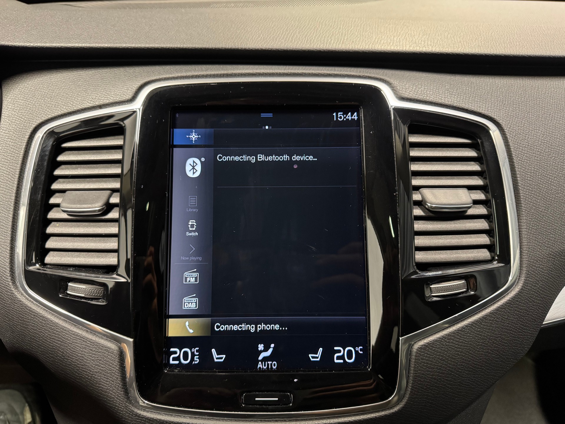 VOLVO XC90 T8 eAWD Inscription Geartronic (40)-image-16