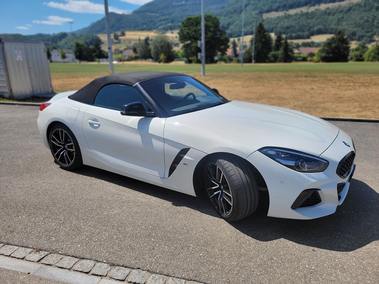 BMW M40i