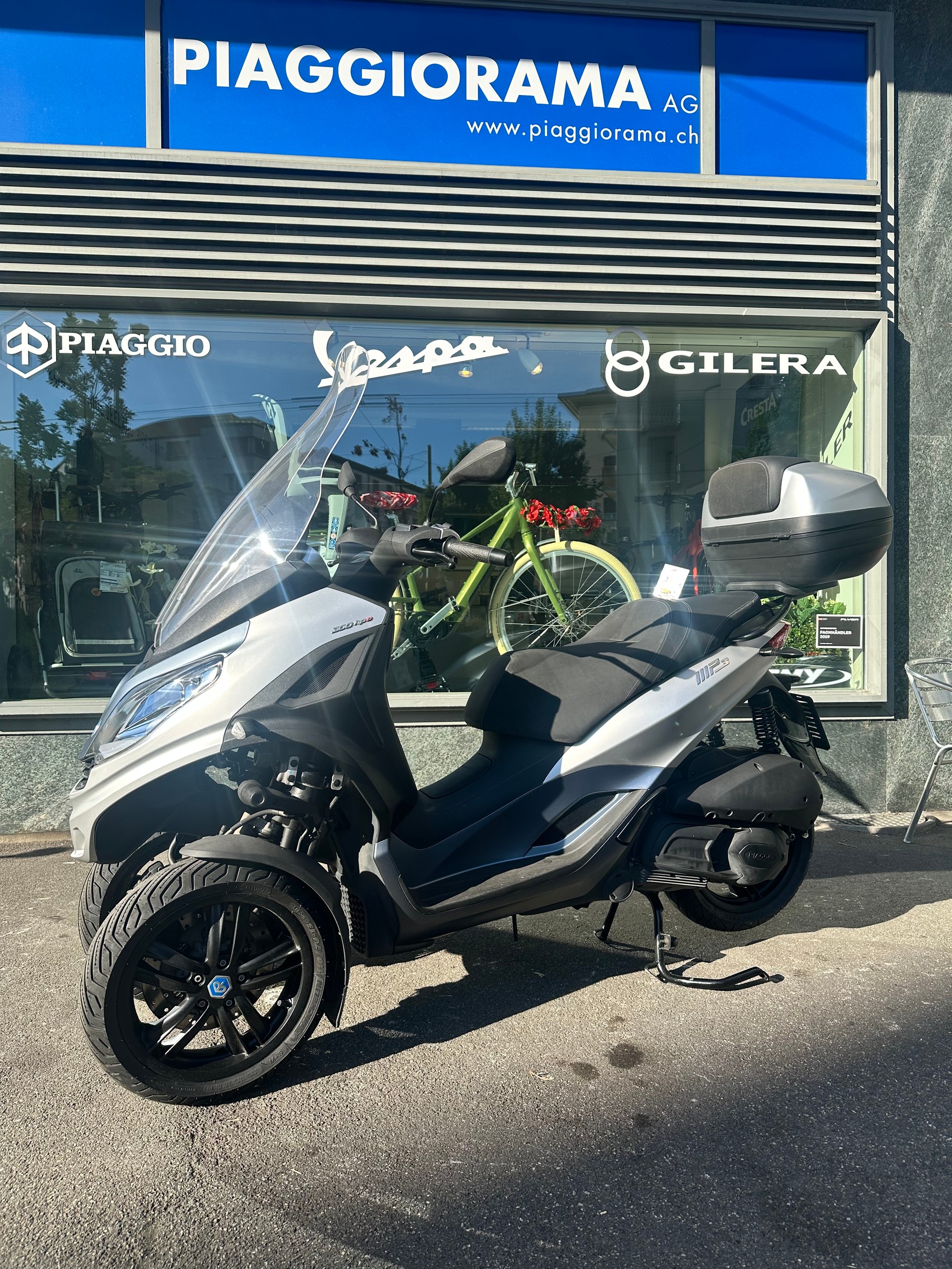 PIAGGIO MP3 300