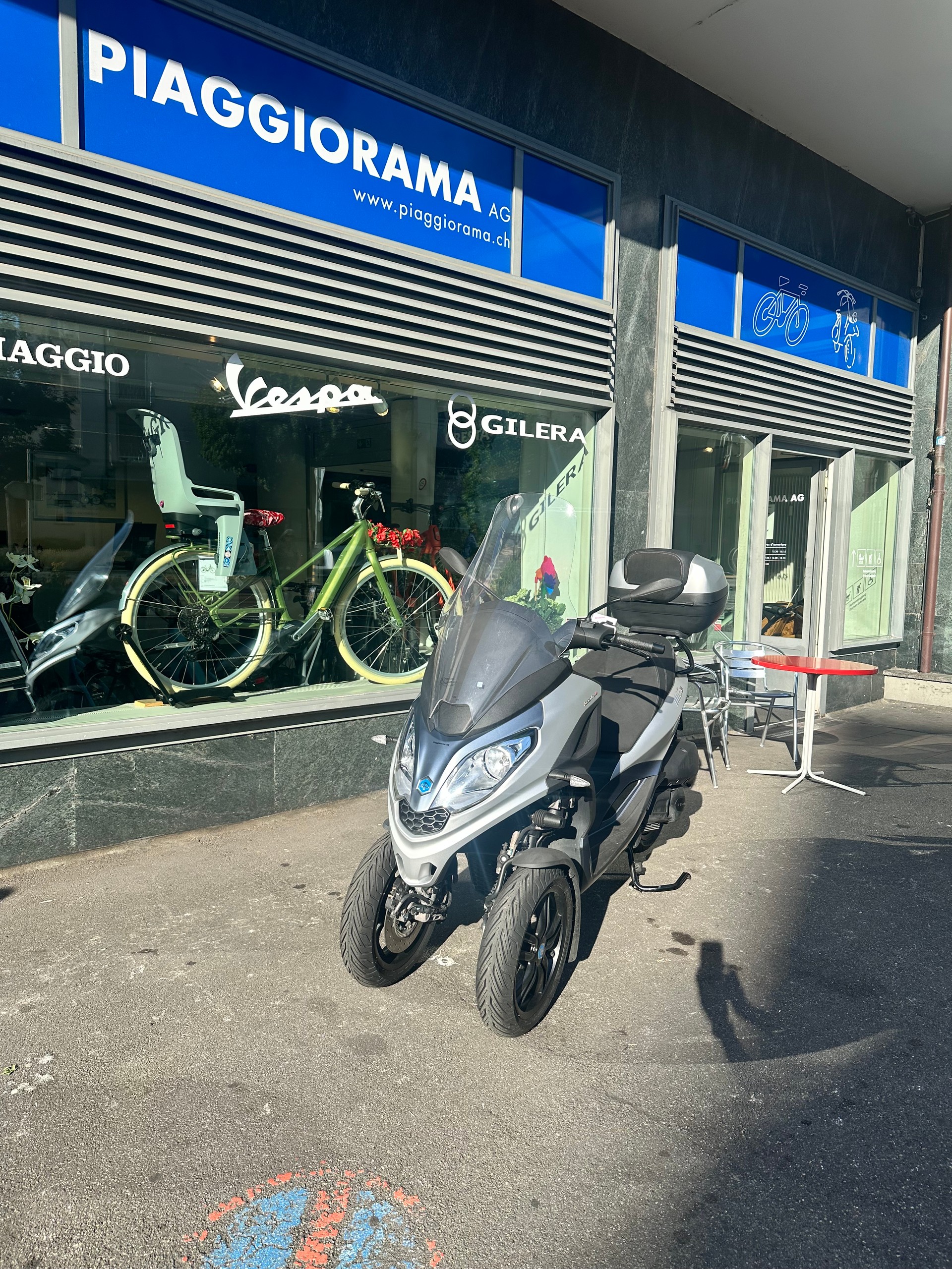 PIAGGIO MP3 300-image-1