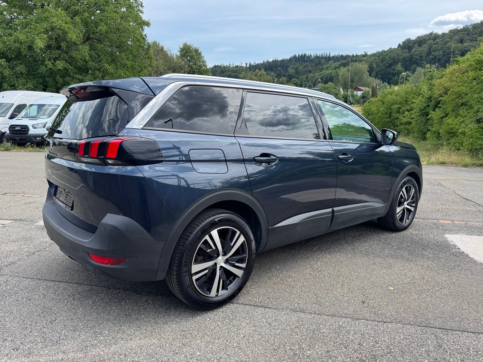 PEUGEOT 5008 1.2 Pure Tech Active-image-7