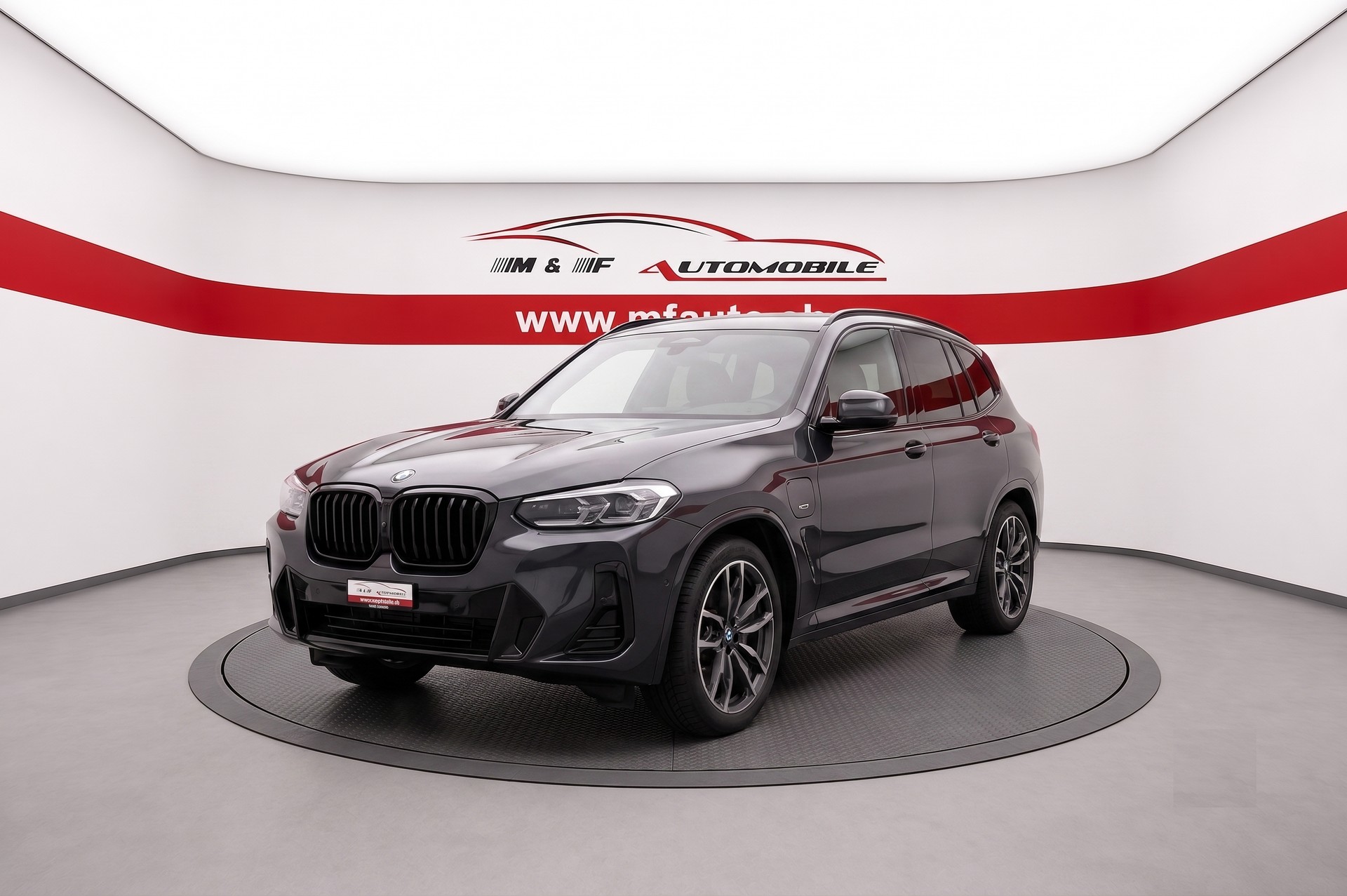 BMW X3 30e xDrive CH FAHRZEUG-image-0