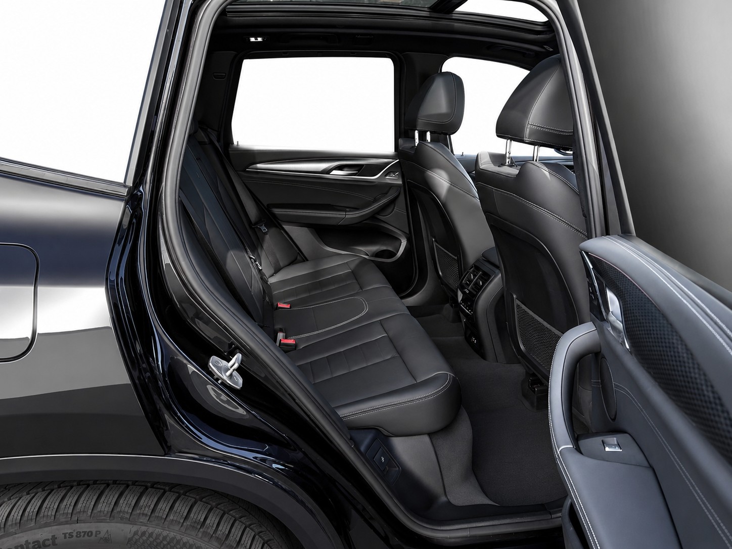 BMW X3 30e xDrive CH FAHRZEUG-image-12