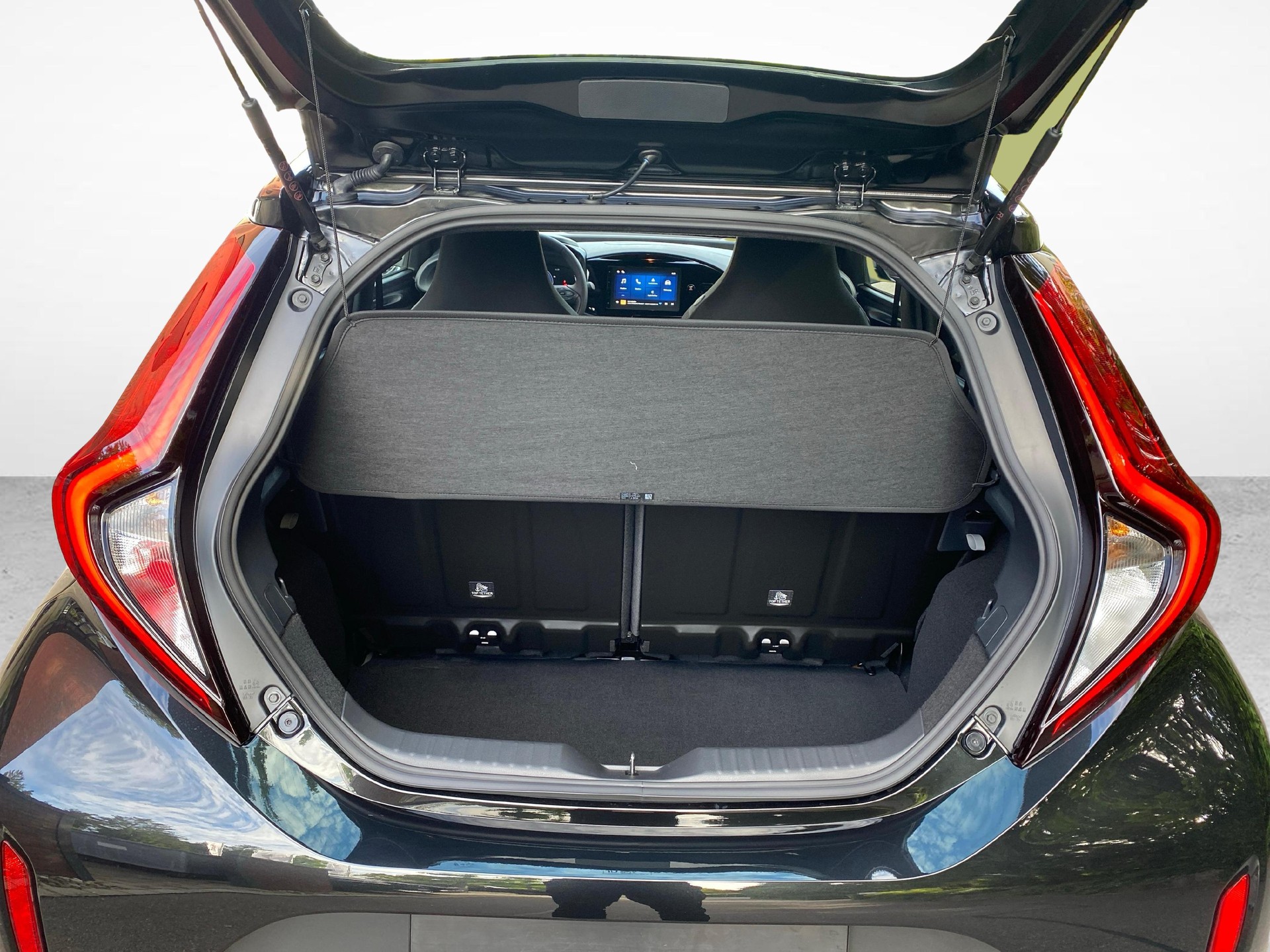 TOYOTA Aygo X 1.5 VVT-i HSD Comfort-image-11