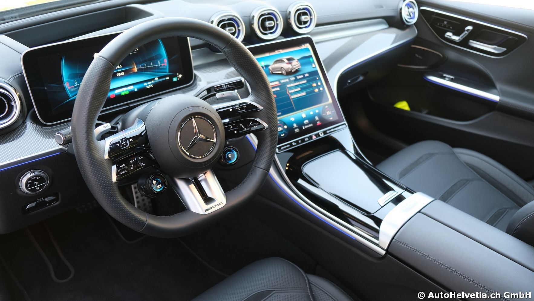 MERCEDES-BENZ C 63 S AMG T E Performance 4 Matic-image-8