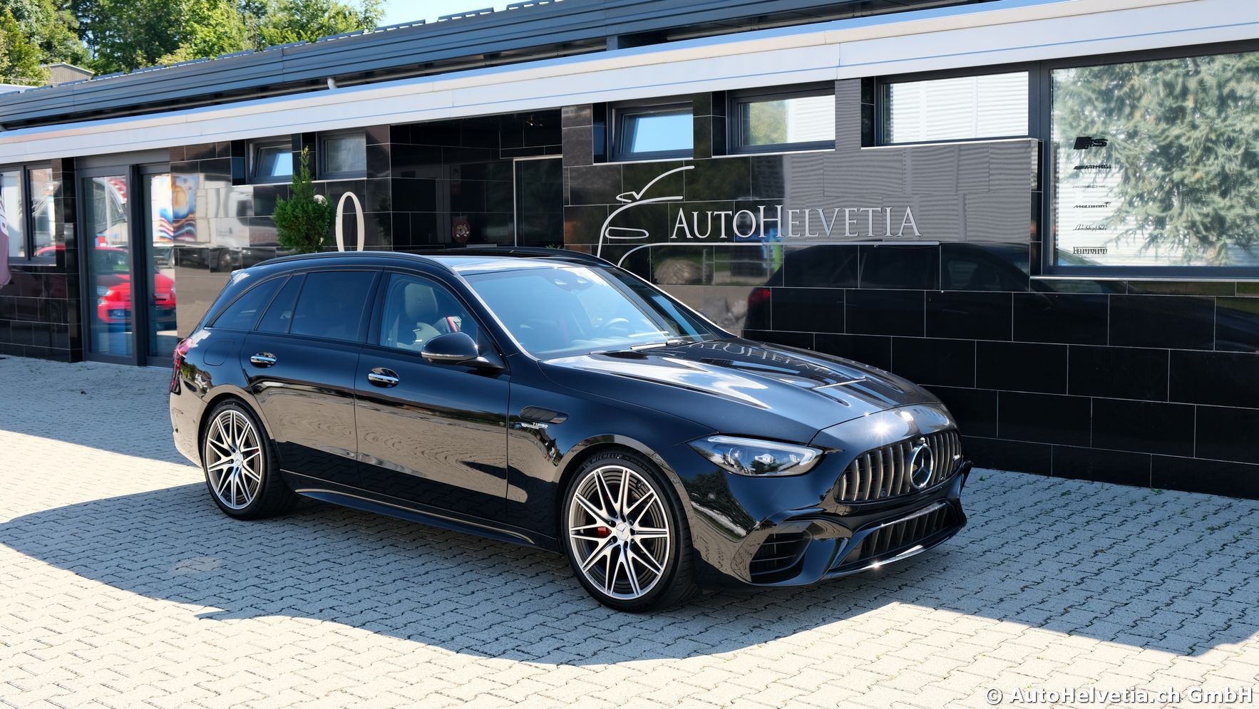 MERCEDES-BENZ C 63 S AMG T E Performance 4 Matic-image-15