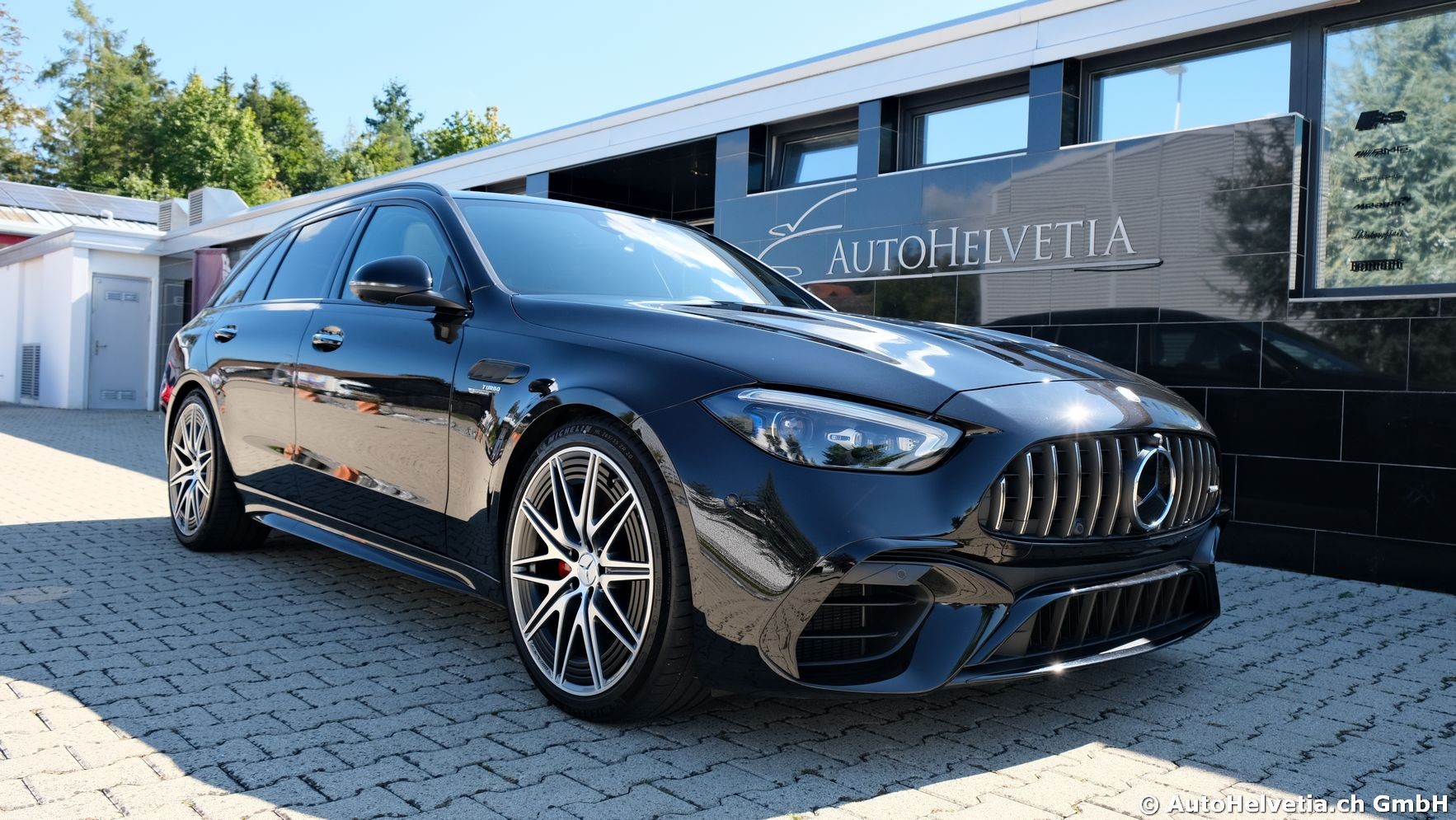 MERCEDES-BENZ C 63 S AMG T E Performance 4 Matic-image-1