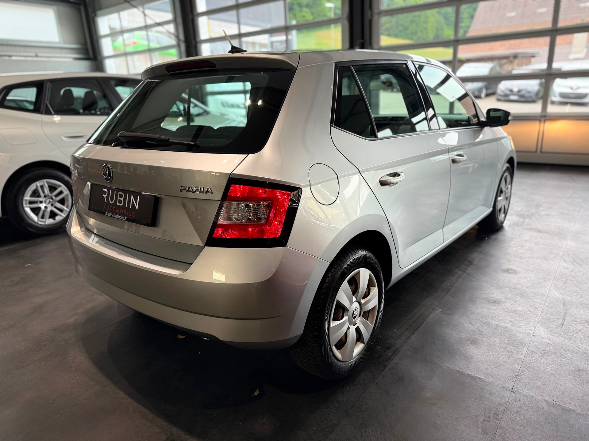 SKODA Fabia 1.4 TDI Ambition-image-3