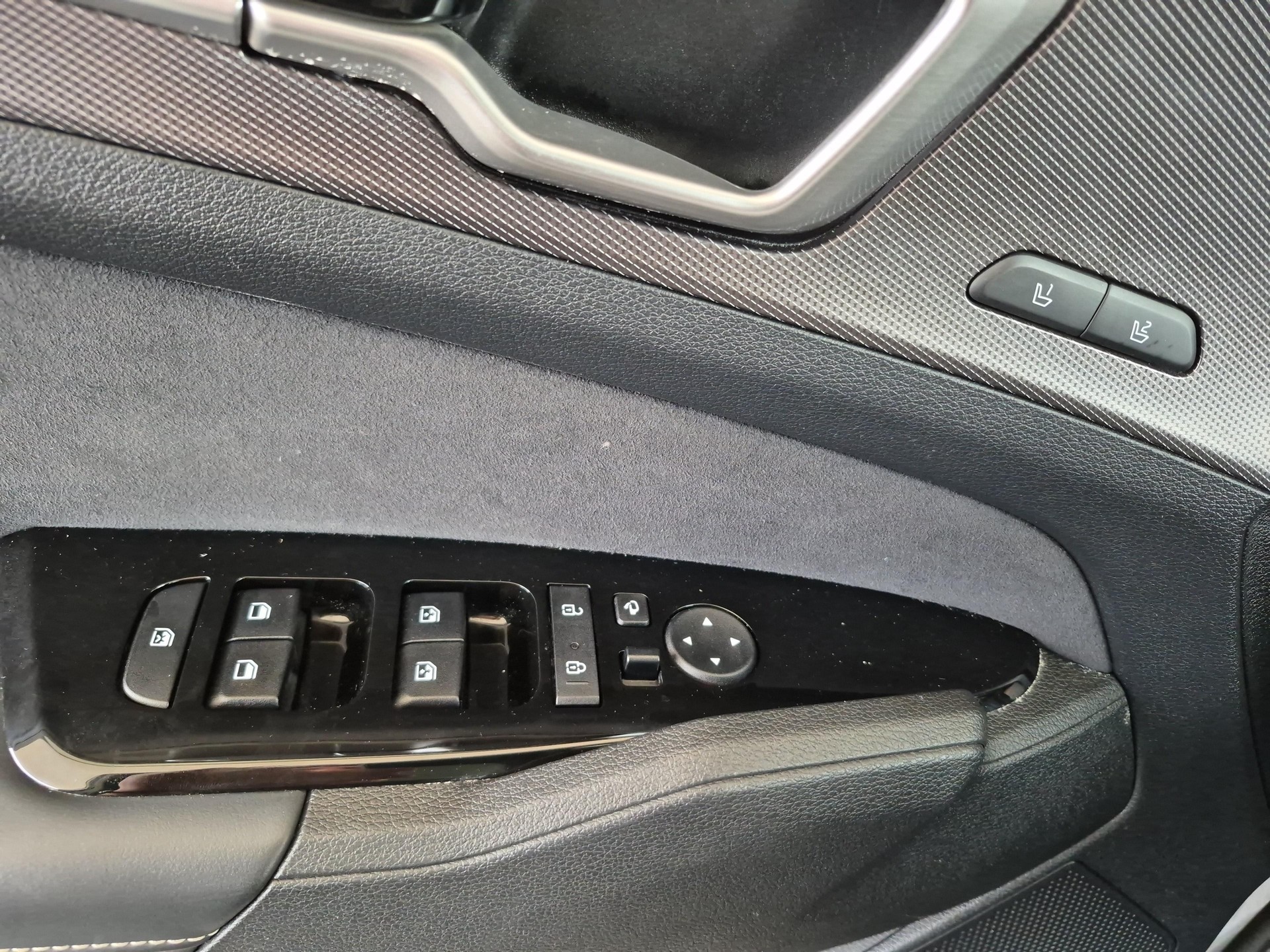 KIA Sportage 1.6 T-GDi PHEV GT-Line-image-18