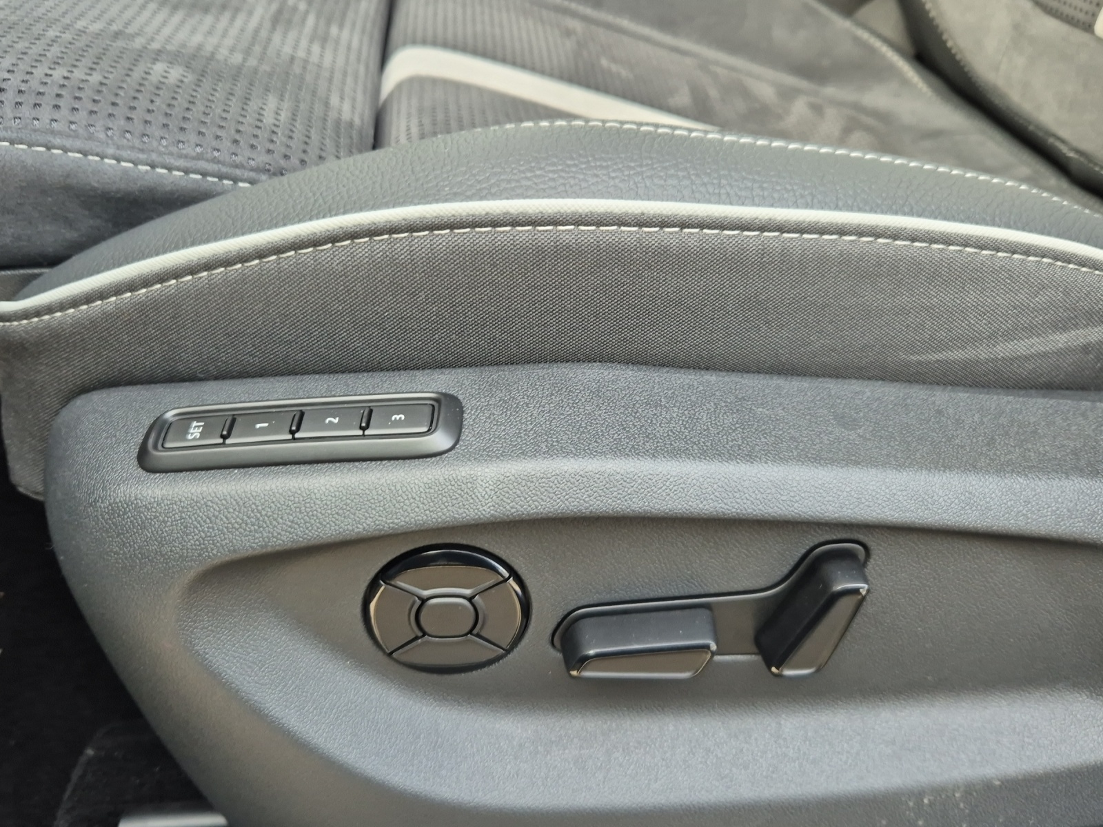 SKODA Kodiaq 2.0 TSI Sportline 4x4-image-11