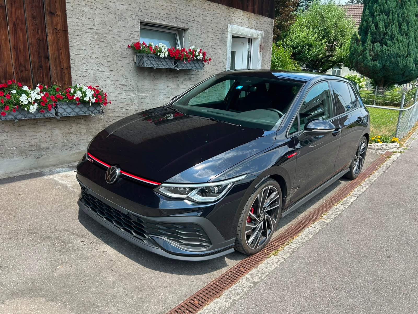 VW 2.0TSI 8 GTI-image-2