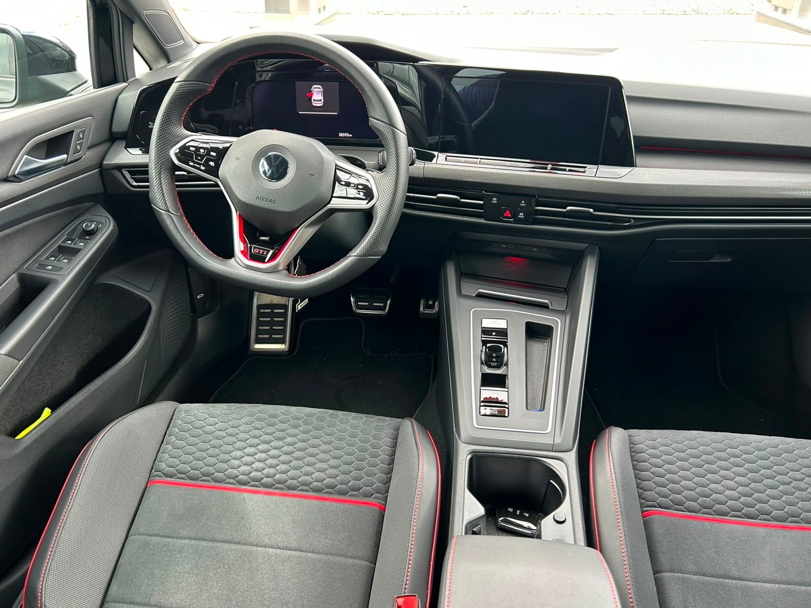 VW 2.0TSI 8 GTI-image-7