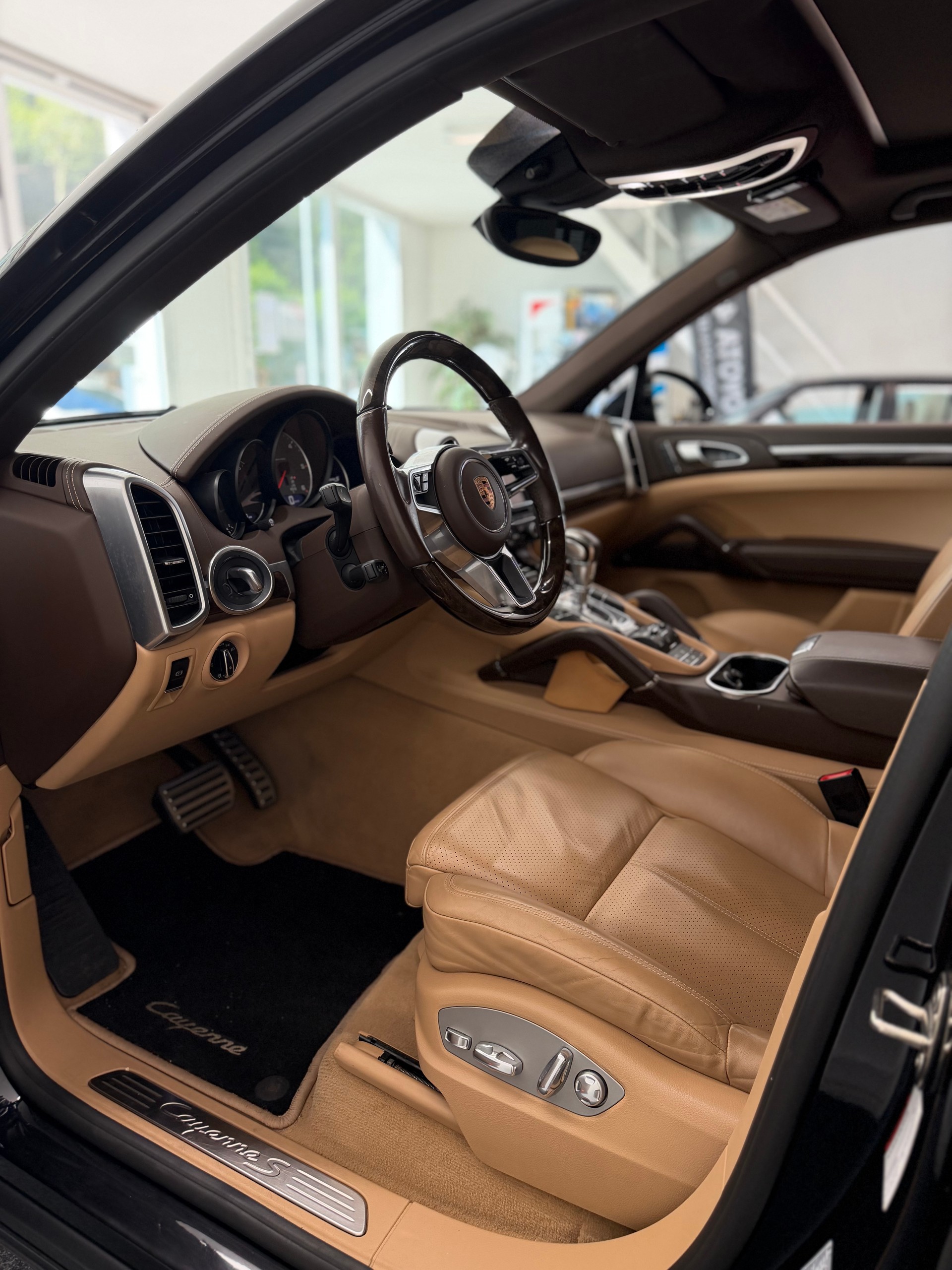PORSCHE Cayenne 4.2 V8 TDI S TipT-image-8
