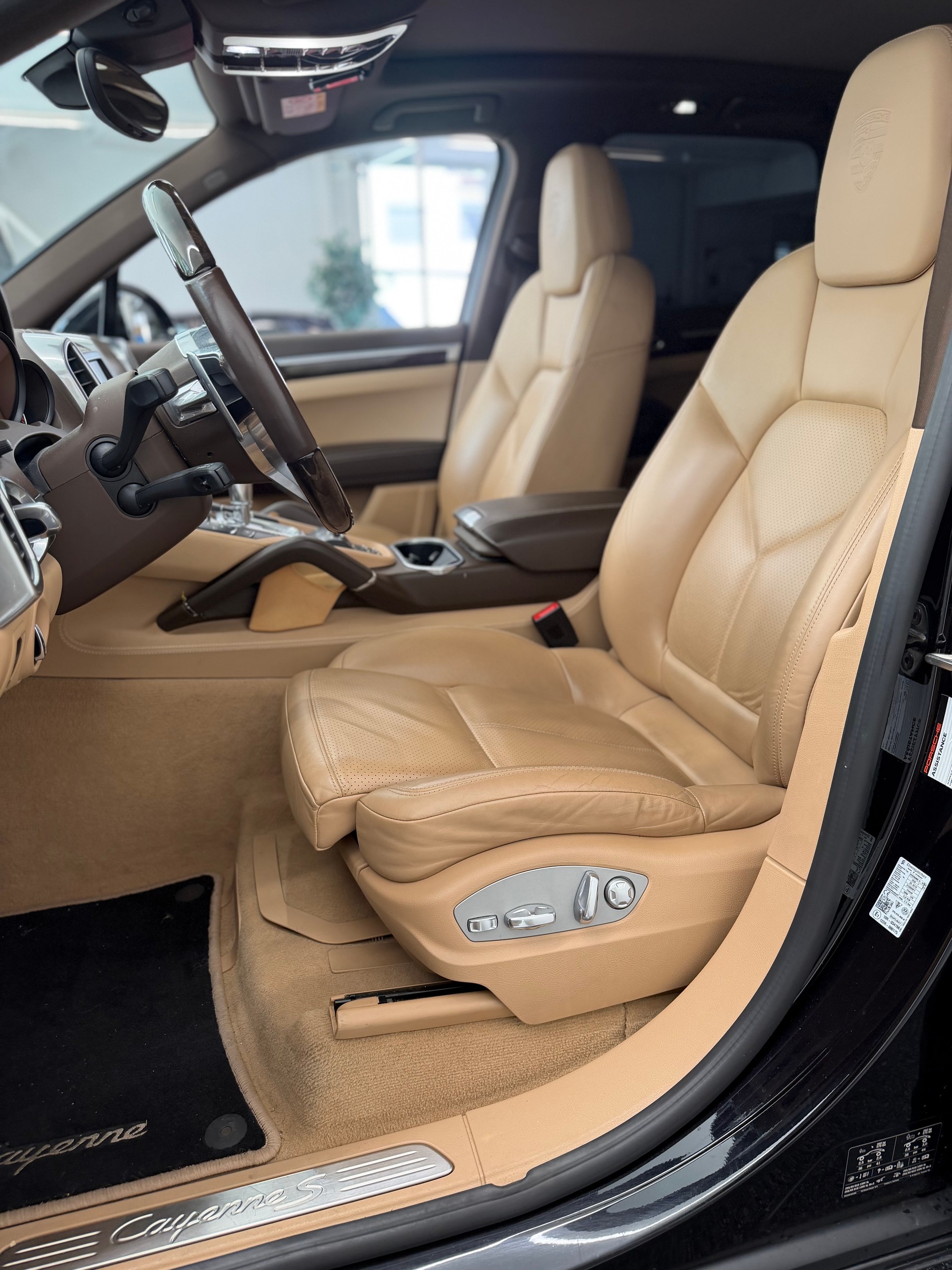 PORSCHE Cayenne 4.2 V8 TDI S TipT-image-9